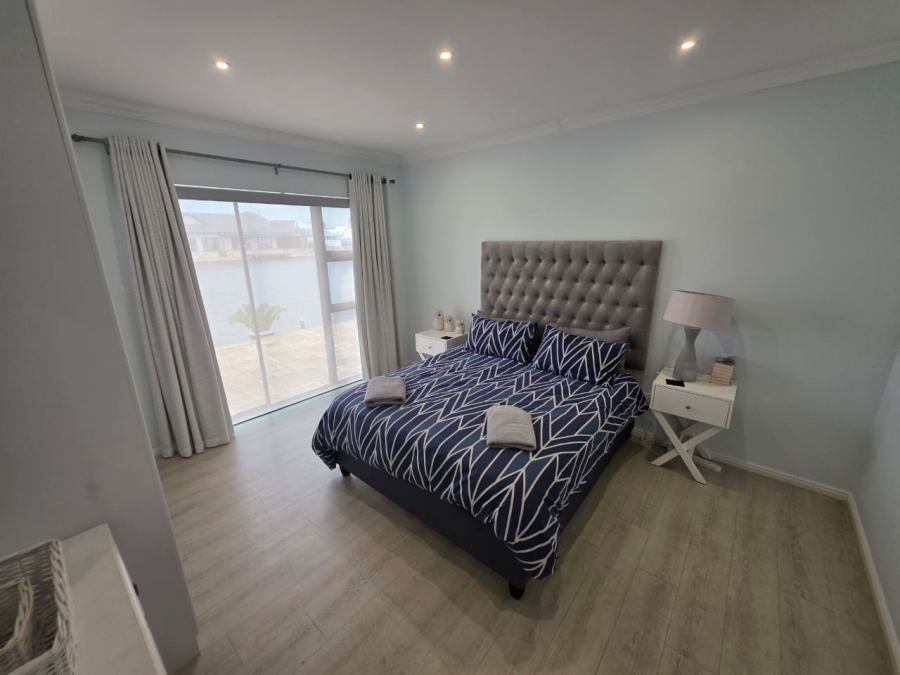 5 Bedroom Property for Sale in Marina Martinique Eastern Cape